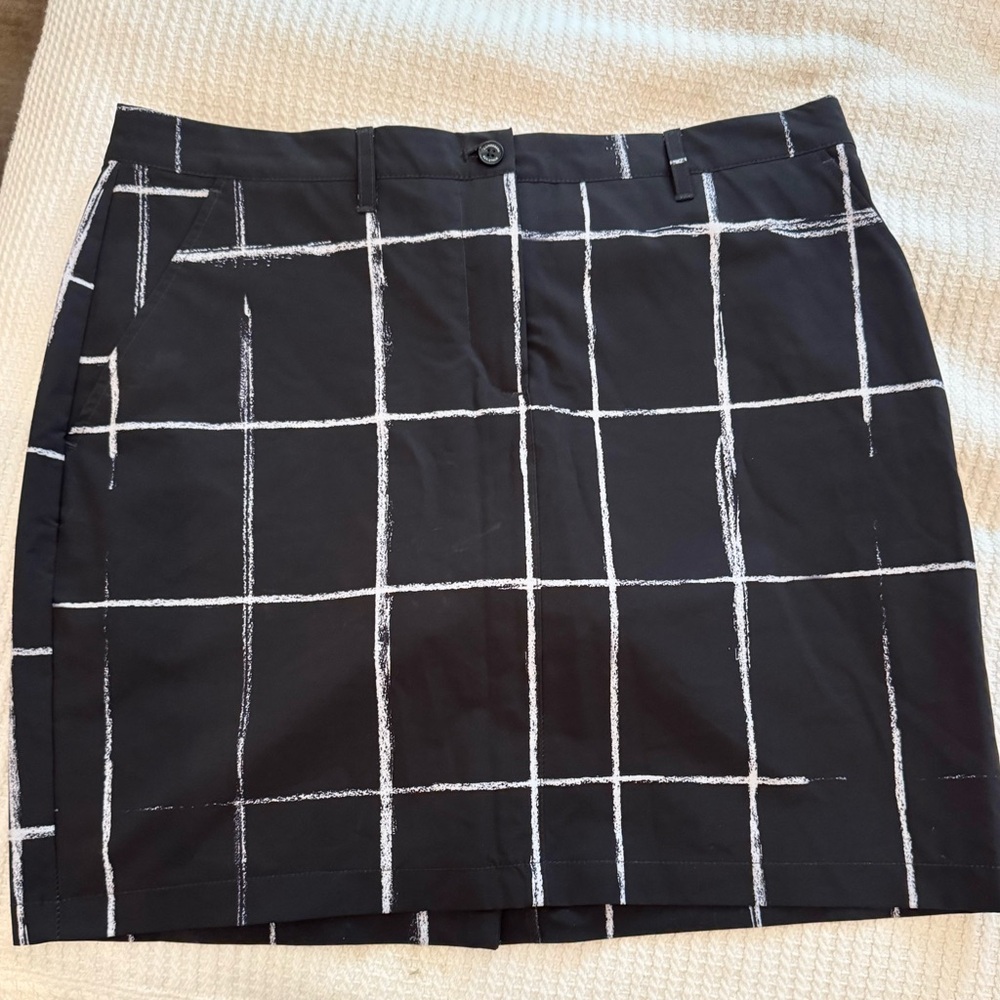Black and White Grid Pattern Skort